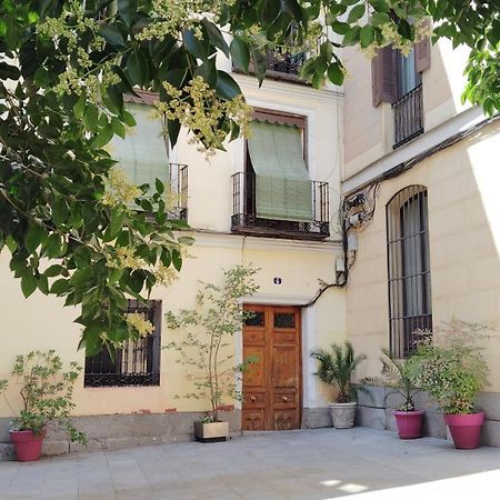 Centrico Apartamento Con Patio Madrid Exteriör bild