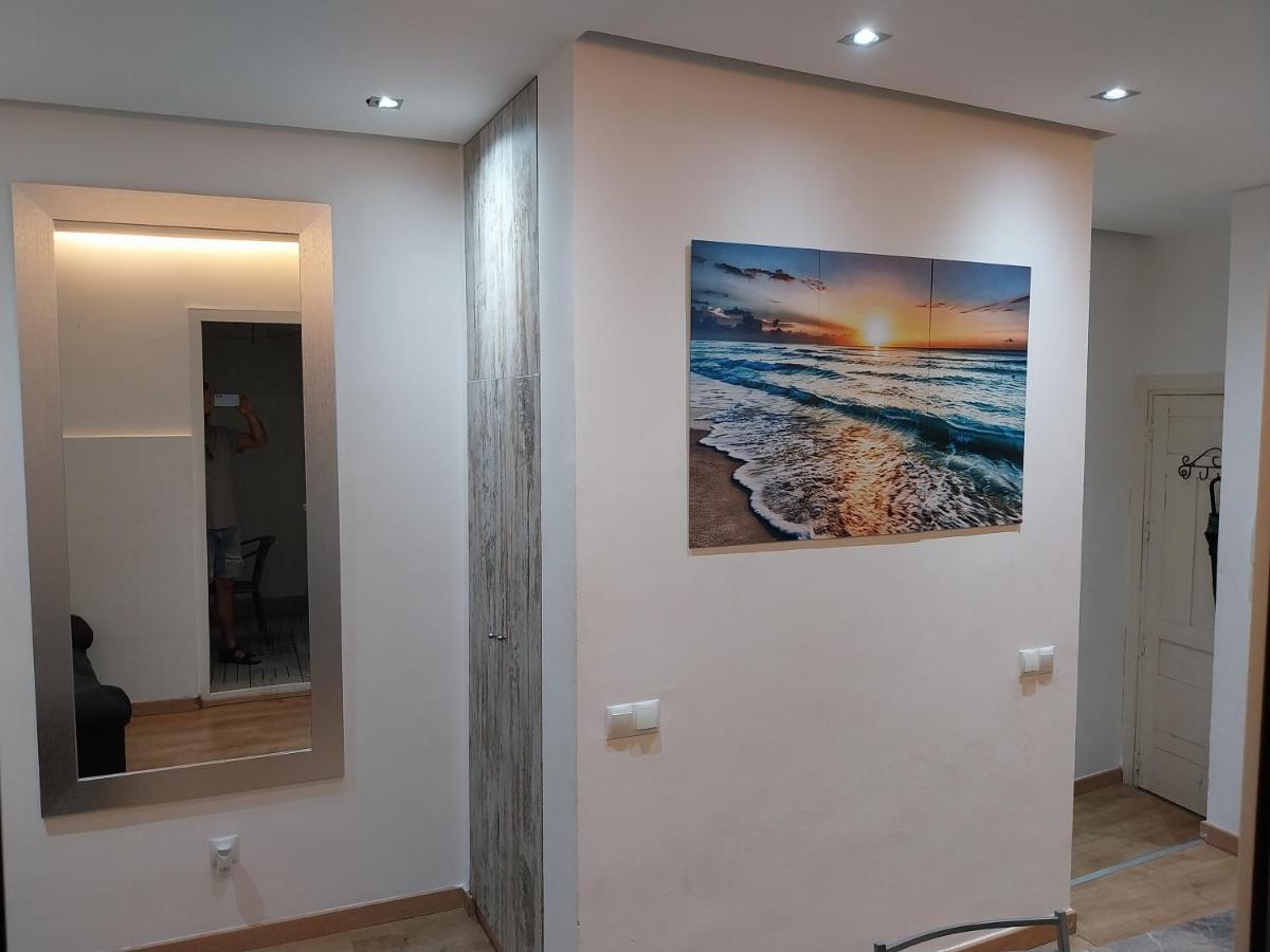 Centrico Apartamento Con Patio Madrid Exteriör bild