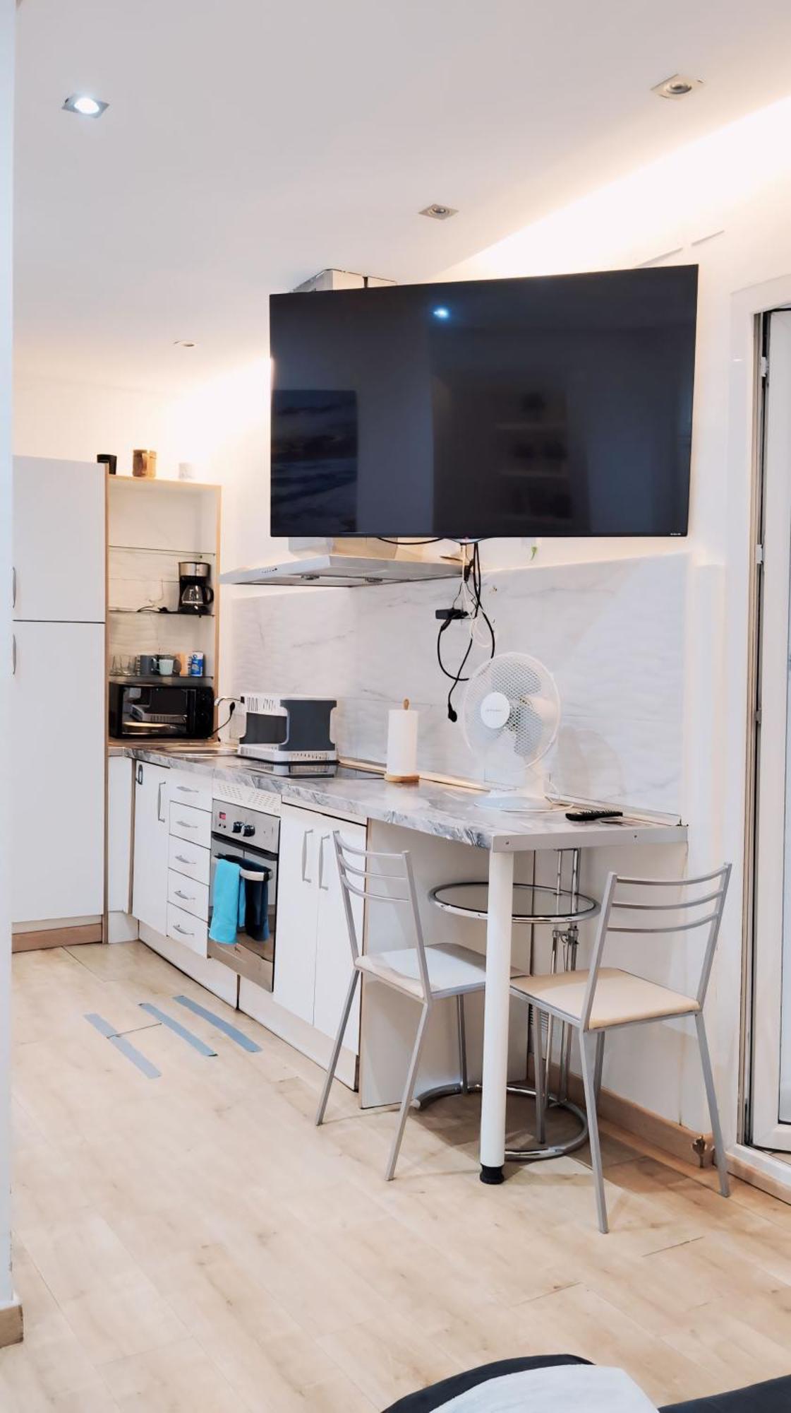 Centrico Apartamento Con Patio Madrid Exteriör bild